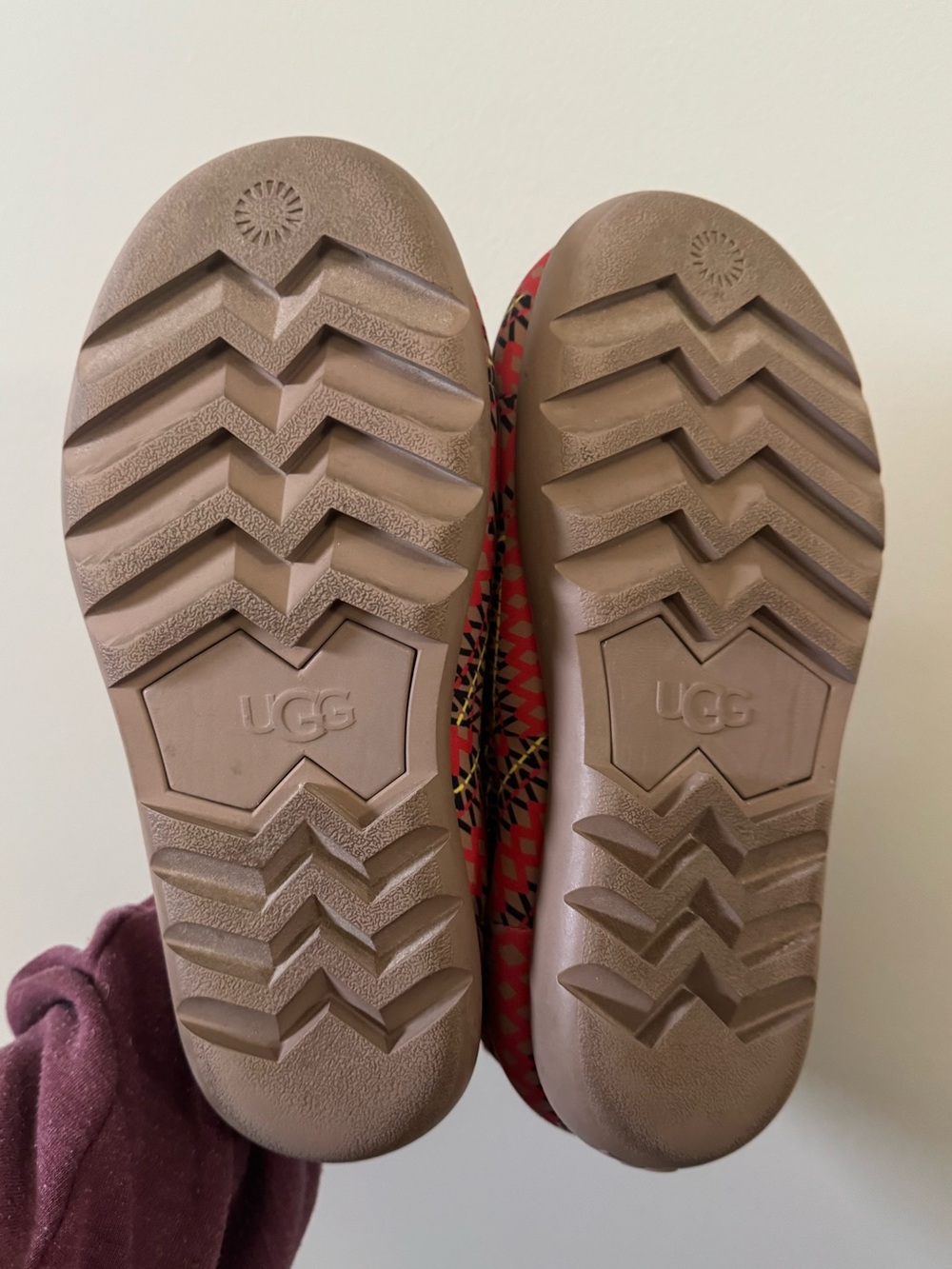 UGG Maxi Heritage braid slip on clogs - Picture 8 of 9